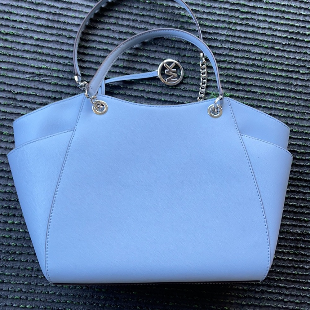 MICHAEL KORS LARGE CHAIN SHOULDER TOTE PALE BLUE COLOR - Picture 6 of 16